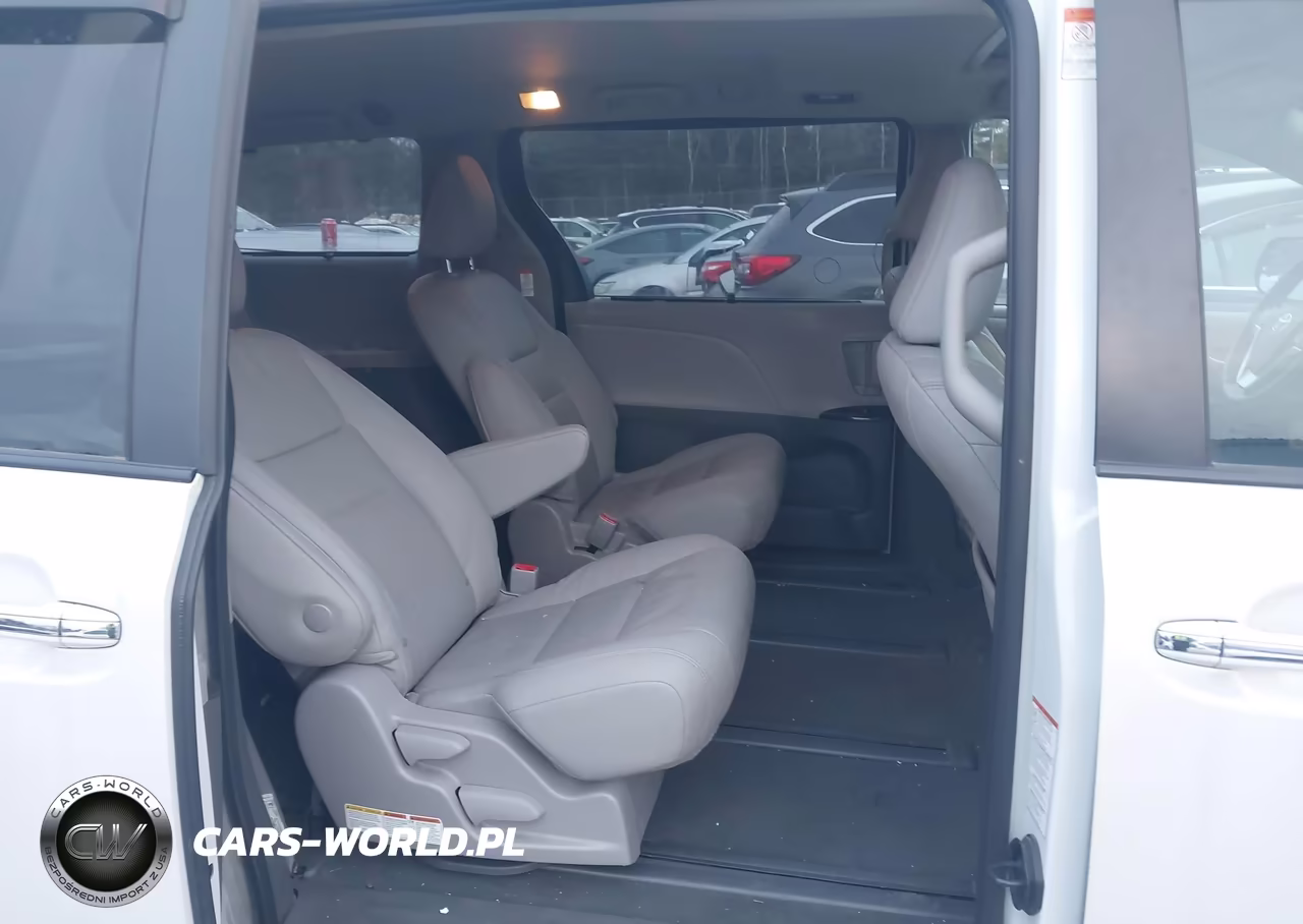 2020 Toyota Sienna Xle VIN:5TDDZ3DC2LS240262 - 8