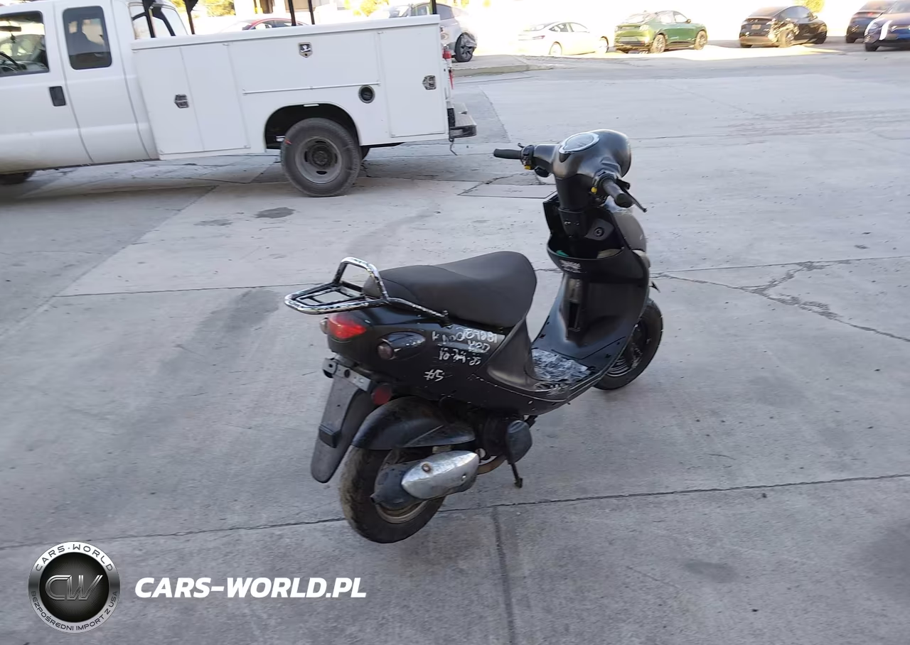 2014 Genuine Scooter Co. Buddy 125 VIN:RFVPAC201E1016743 - 4