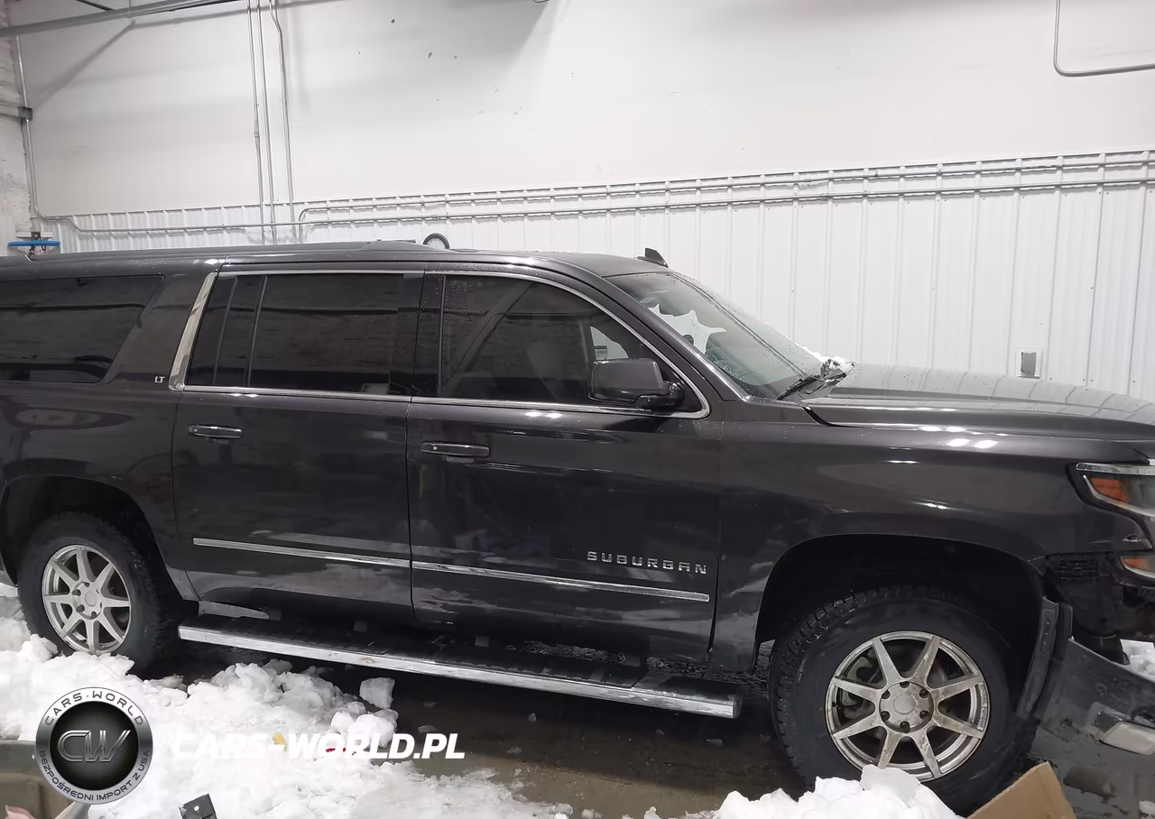 2017 Chevrolet Suburban Lt VIN:1GNSCHKC5HR372499 - 14