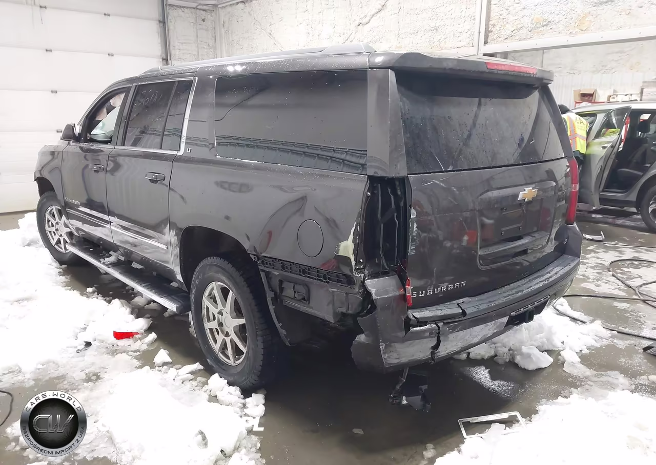 2017 Chevrolet Suburban Lt VIN:1GNSCHKC5HR372499 - 3