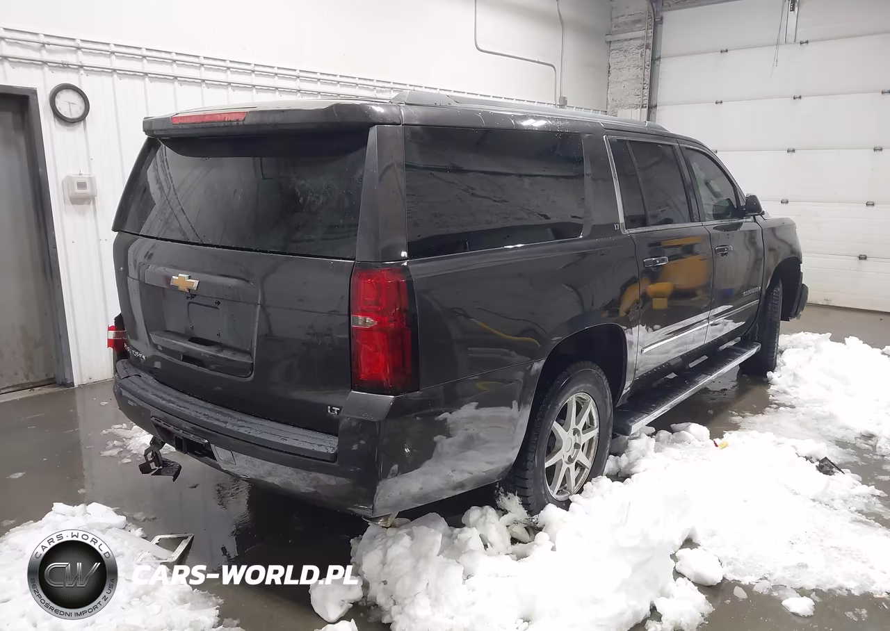 2017 Chevrolet Suburban Lt VIN:1GNSCHKC5HR372499 - 4