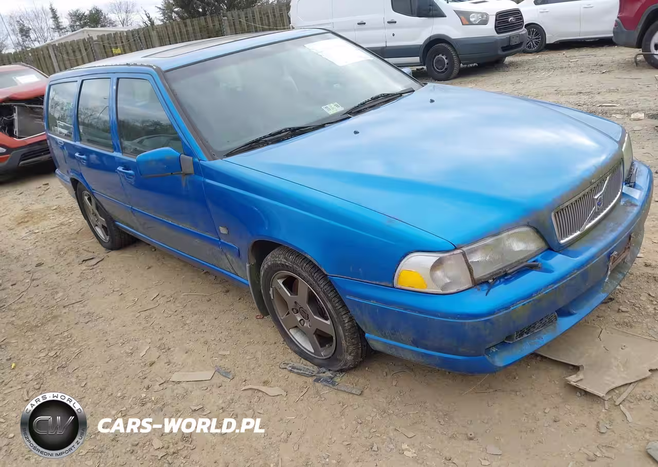 2000 Volvo V70 R