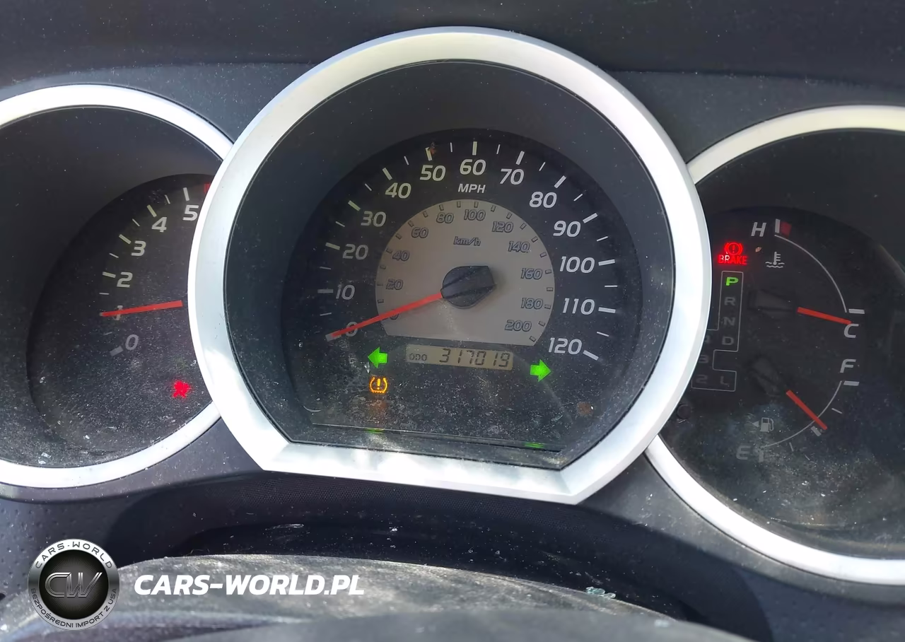 2011 Toyota Tacoma Prerunner V6 VIN:3TMJU4GN2BM111909 - 7