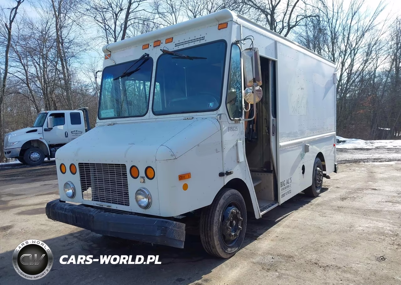 2002 Freightliner Chassis M Line Walk-In Van VIN:4UZAANBW22CJ09962 - 2