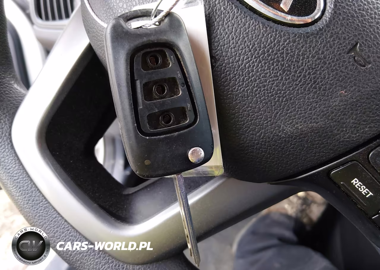 KIA RIO LX VIN:KNADM4A32C6052248 - 11