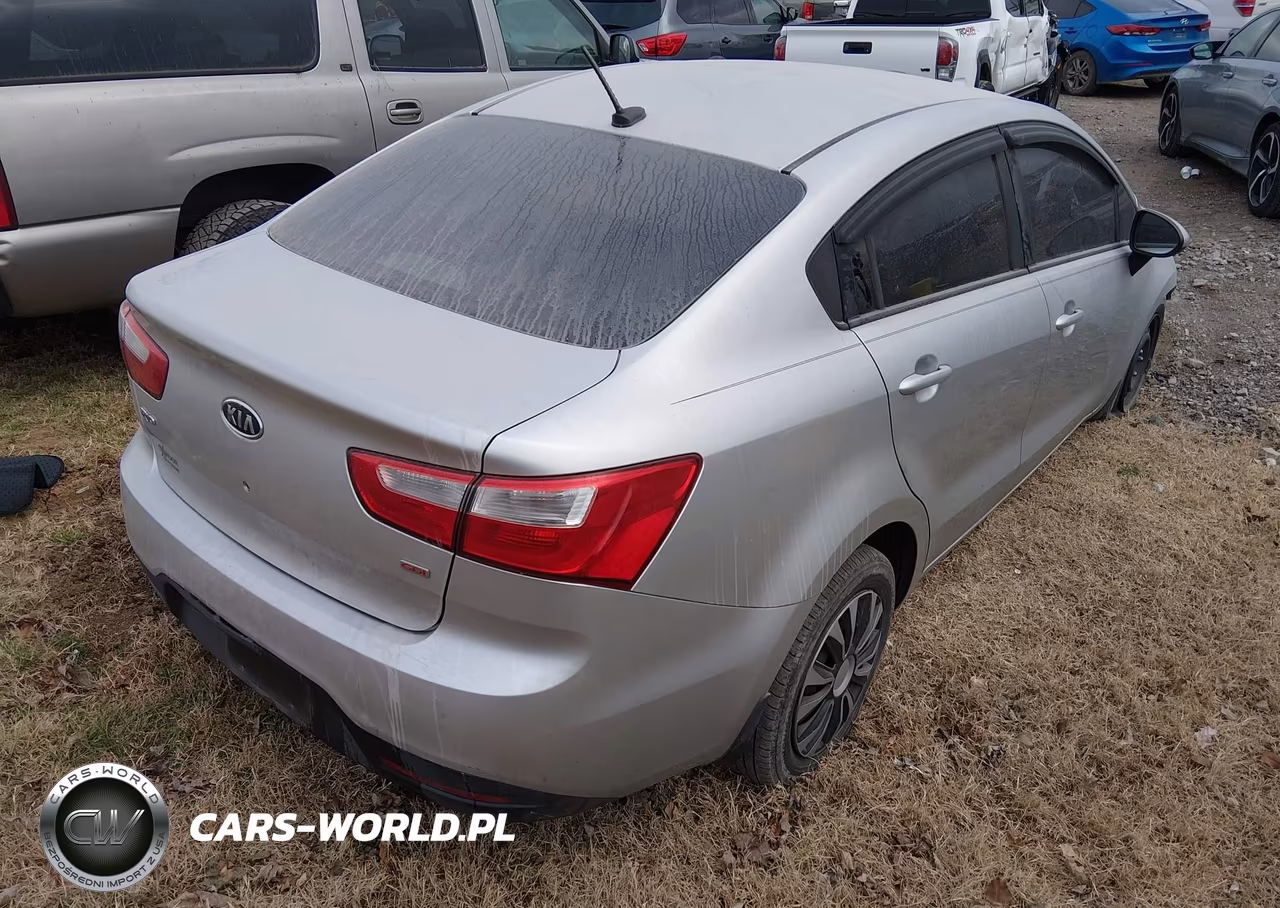 KIA RIO LX VIN:KNADM4A32C6052248 - 4