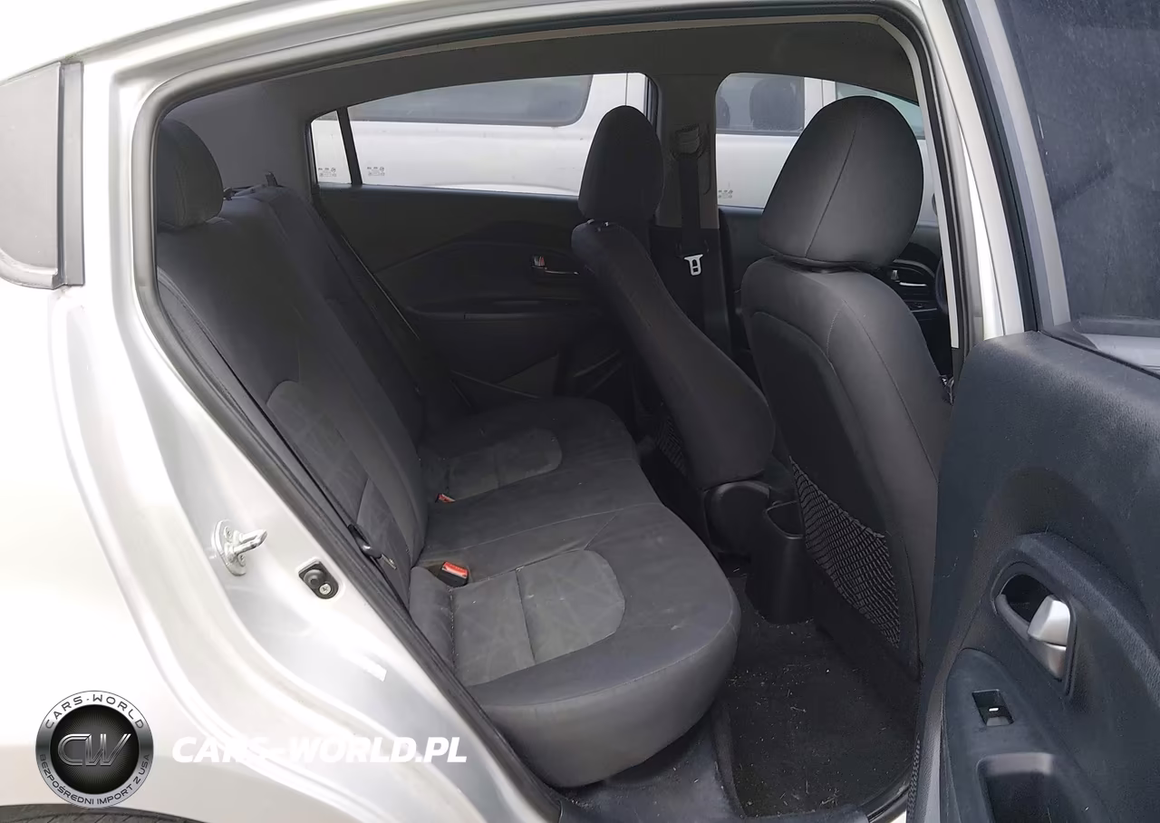 KIA RIO LX VIN:KNADM4A32C6052248 - 8