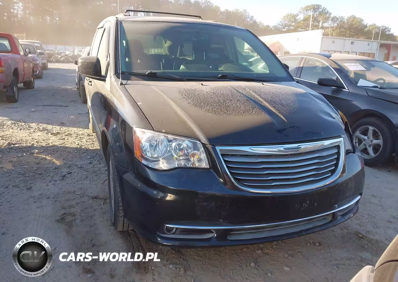 2013 Chrysler Town & Country Touring