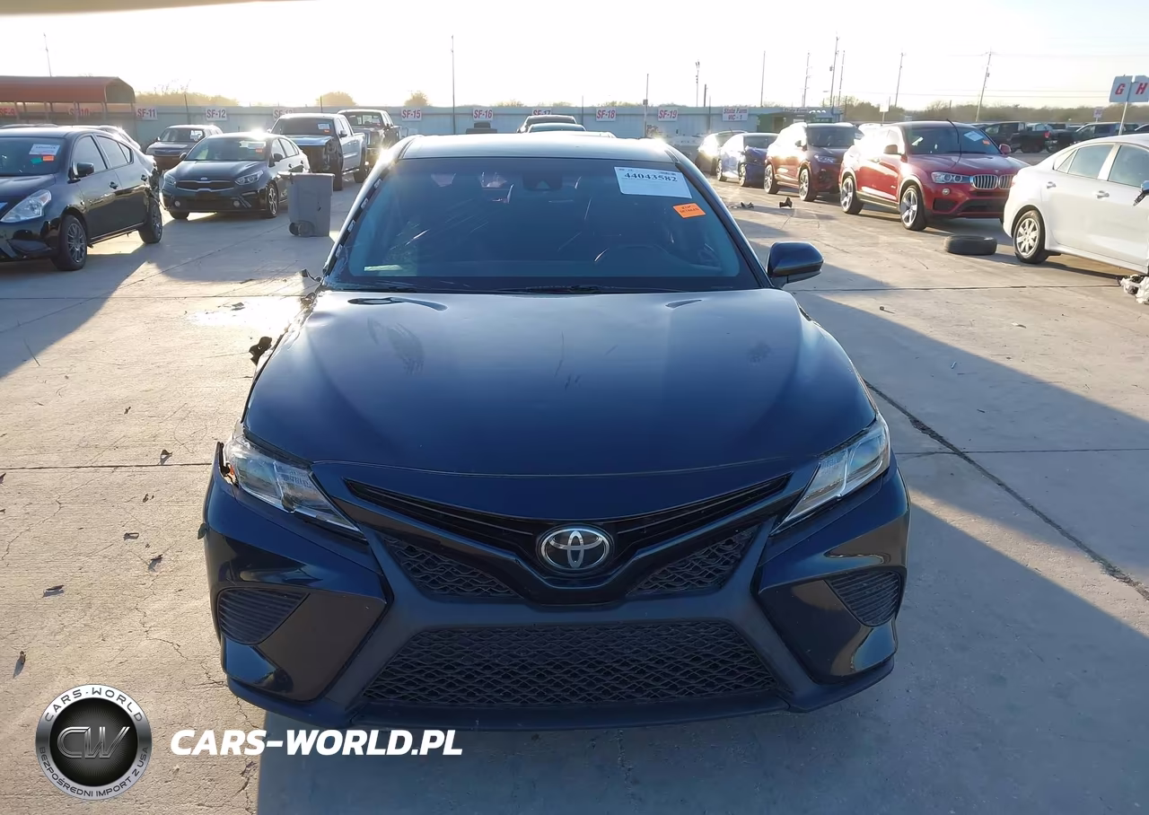 2018 Toyota Camry Se VIN:4T1B11HK6JU652287 - 12