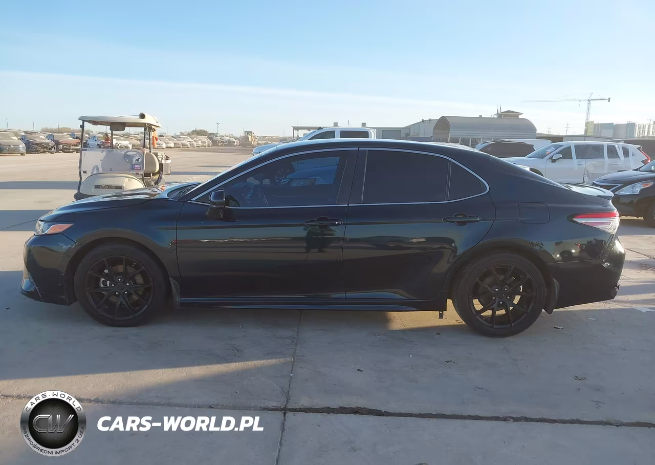2018 Toyota Camry Se VIN:4T1B11HK6JU652287 - 14