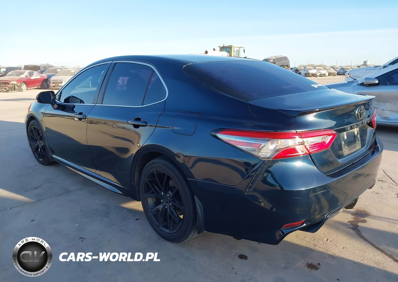 2018 Toyota Camry Se VIN:4T1B11HK6JU652287 - 3