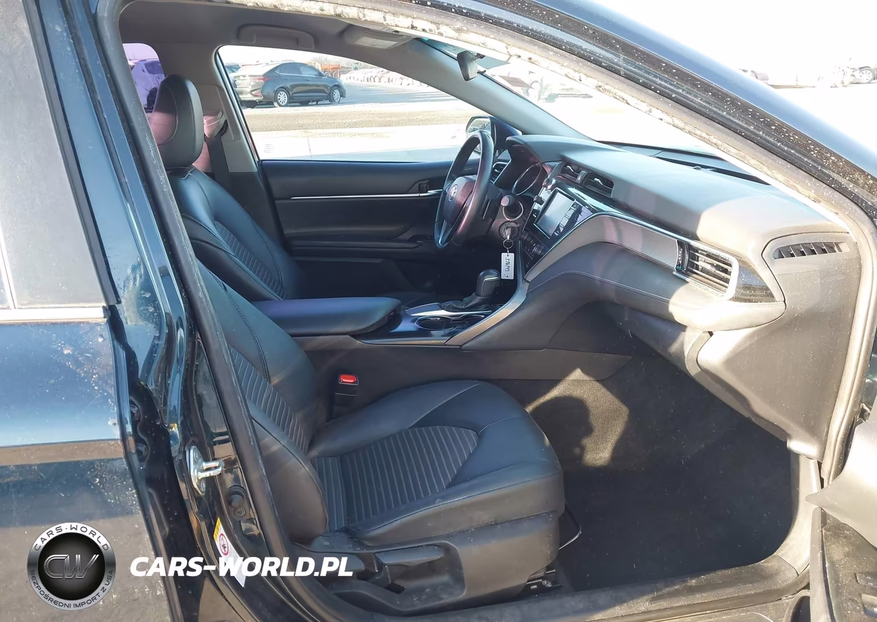 2018 Toyota Camry Se VIN:4T1B11HK6JU652287 - 5