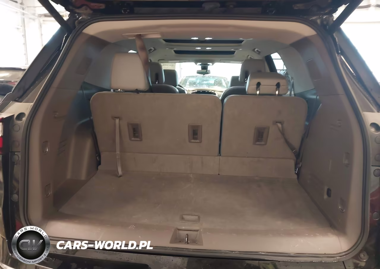 2018 Chevrolet Traverse Premier VIN:1GNERKKW6JJ101829 - 18
