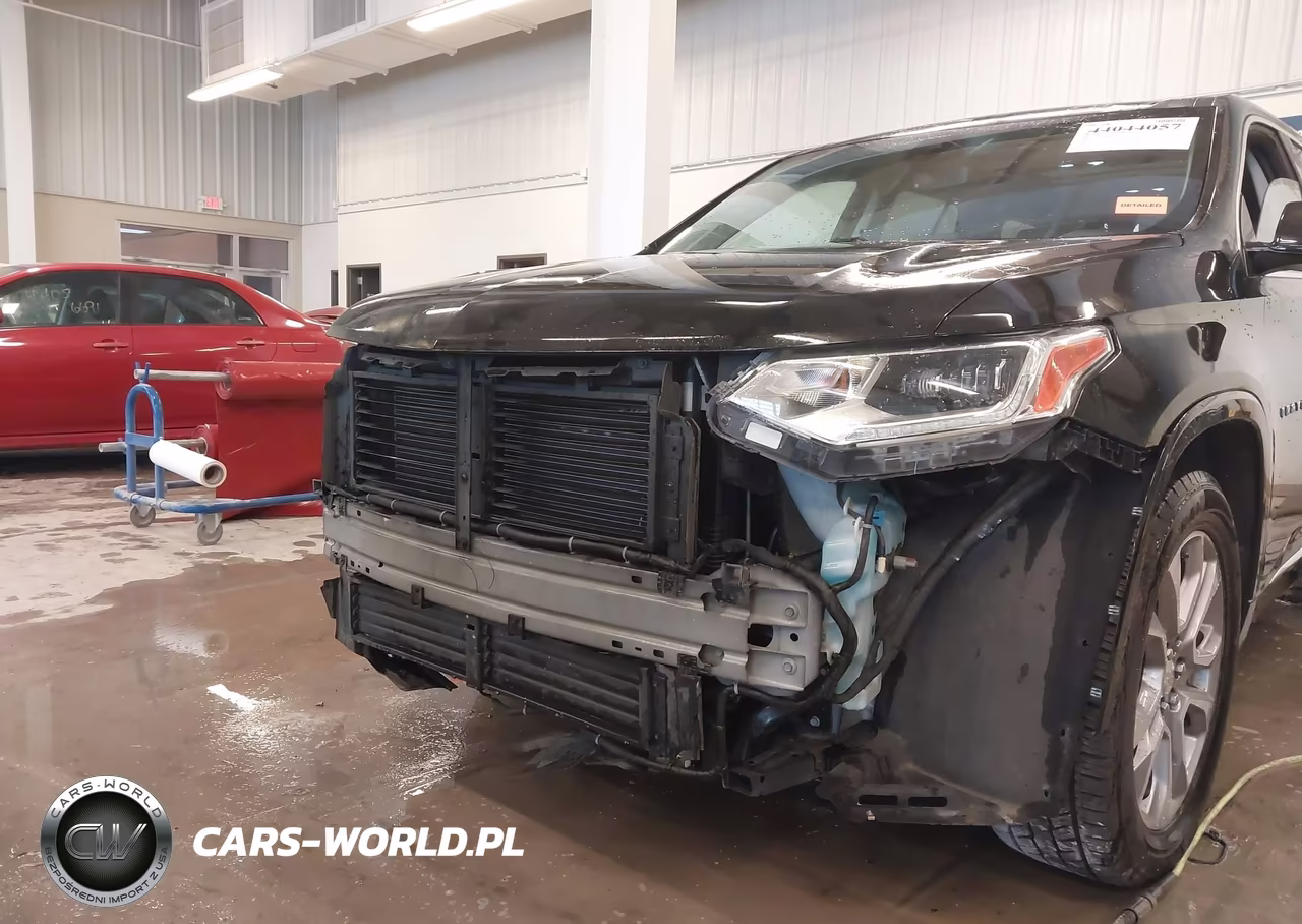 2018 Chevrolet Traverse Premier VIN:1GNERKKW6JJ101829 - 6
