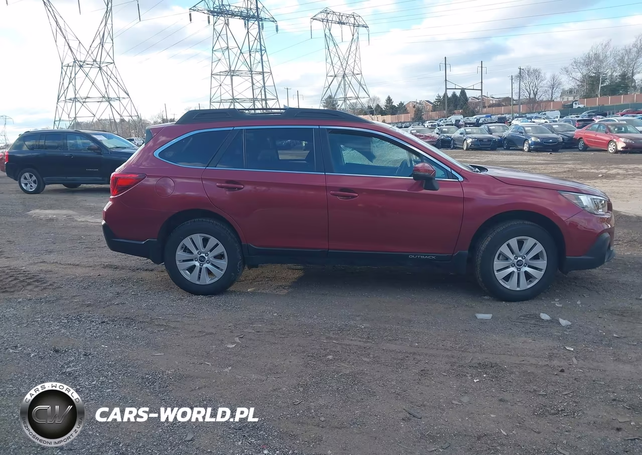 2018 Subaru Outback 2.5I Premium VIN:4S4BSAHC5J3235092 - 14