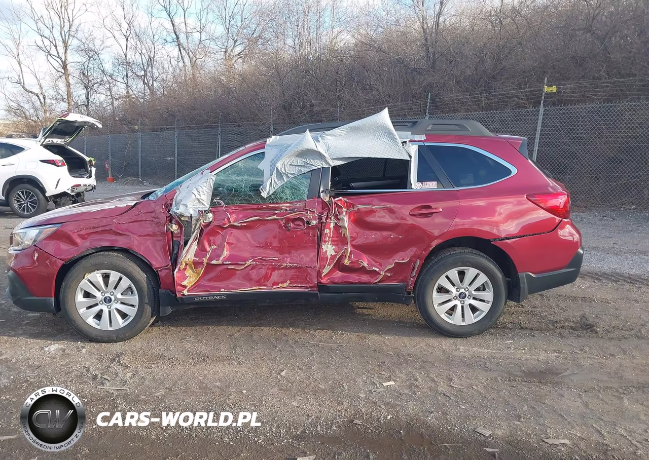 2018 Subaru Outback 2.5I Premium VIN:4S4BSAHC5J3235092 - 15