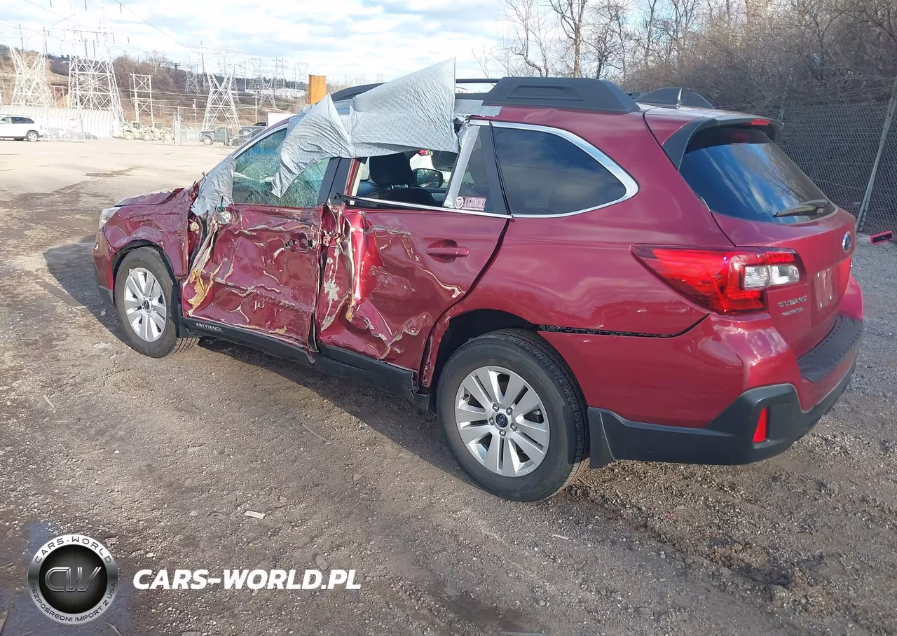 2018 Subaru Outback 2.5I Premium VIN:4S4BSAHC5J3235092 - 3