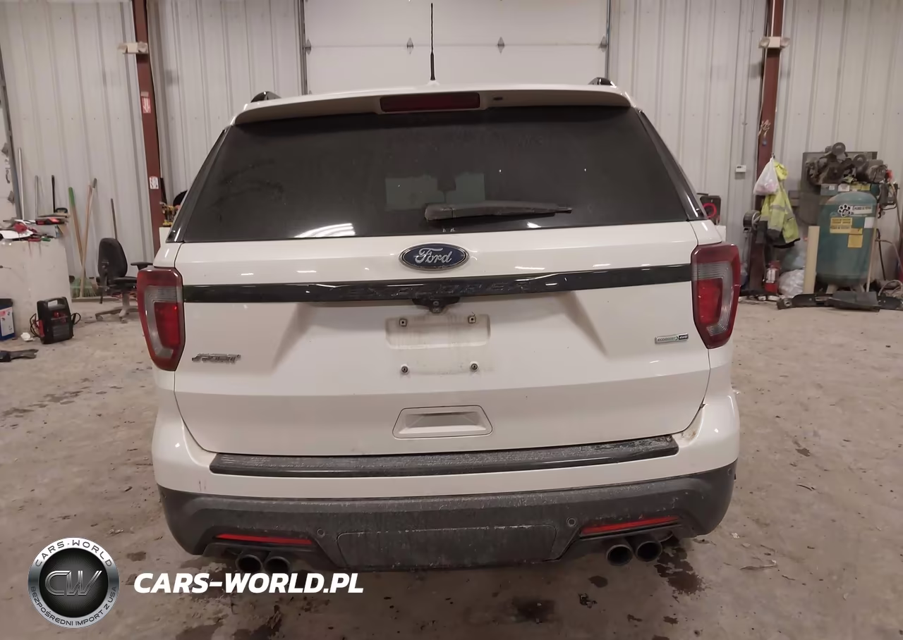2018 Ford Explorer Sport VIN:1FM5K8GT2JGB29781 - 16