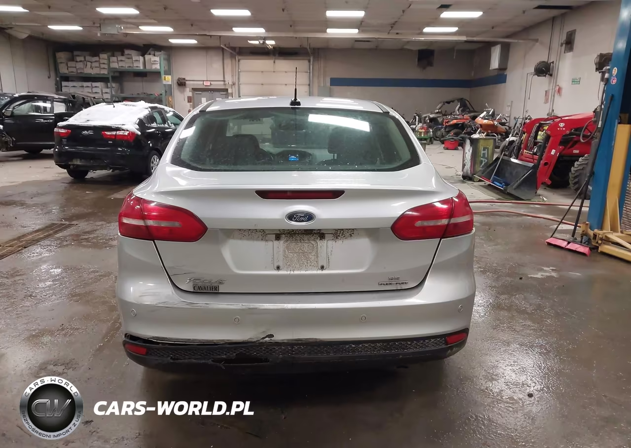 2015 Ford Focus Se VIN:1FADP3F26FL354867 - 16