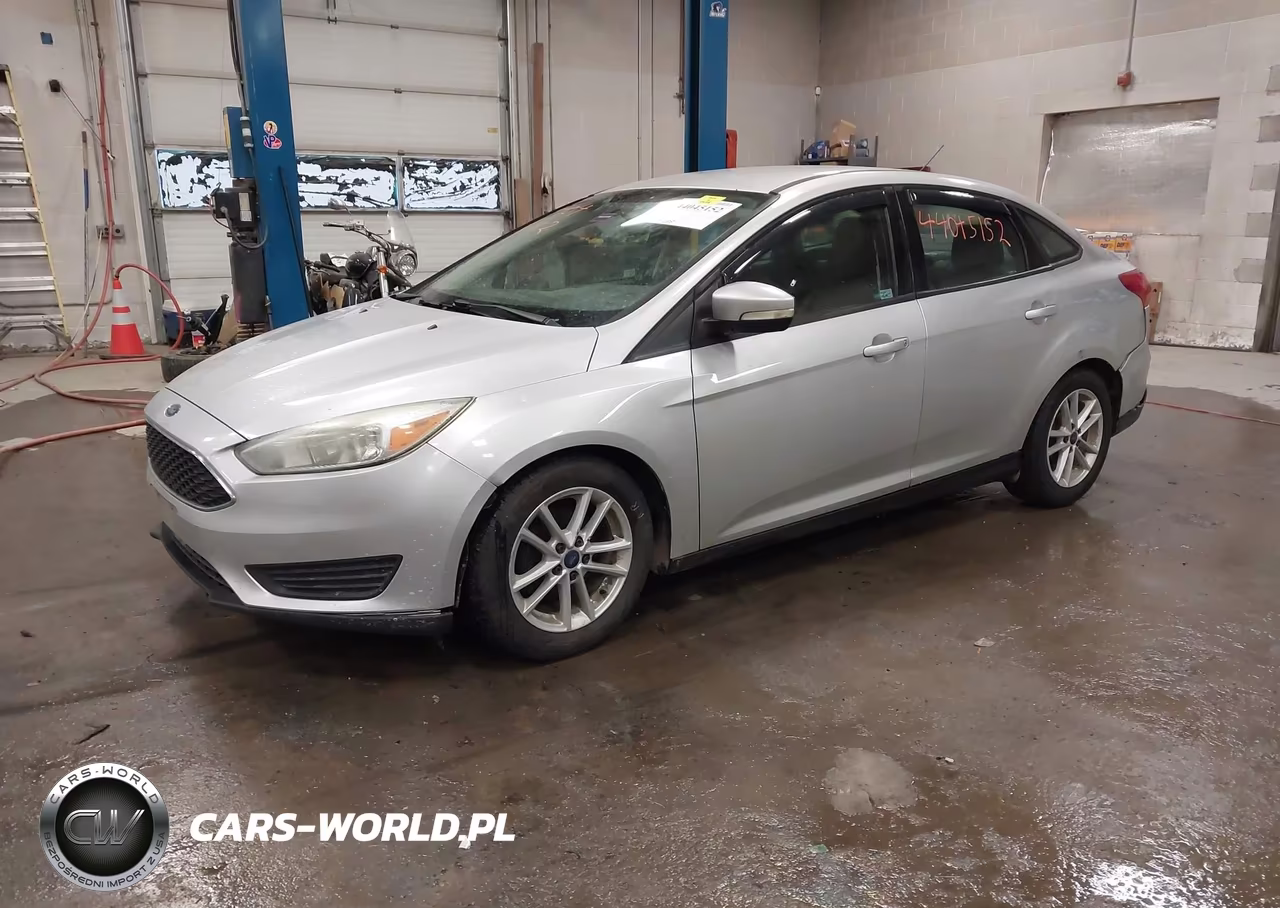 2015 Ford Focus Se VIN:1FADP3F26FL354867 - 2