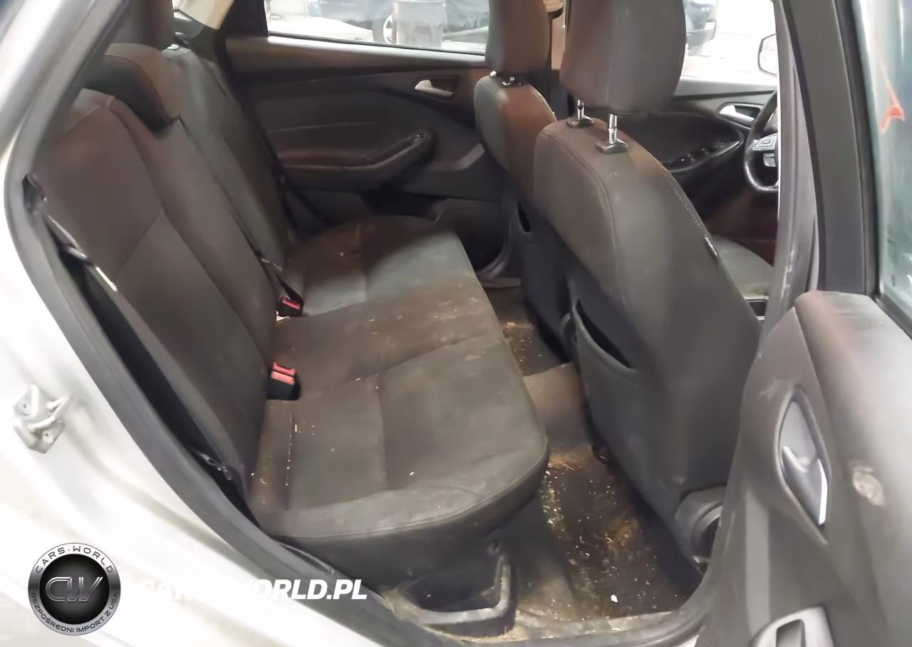2015 Ford Focus Se VIN:1FADP3F26FL354867 - 8