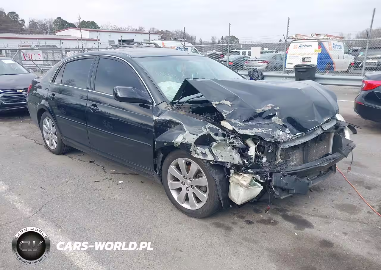 2005 Toyota Avalon Xls