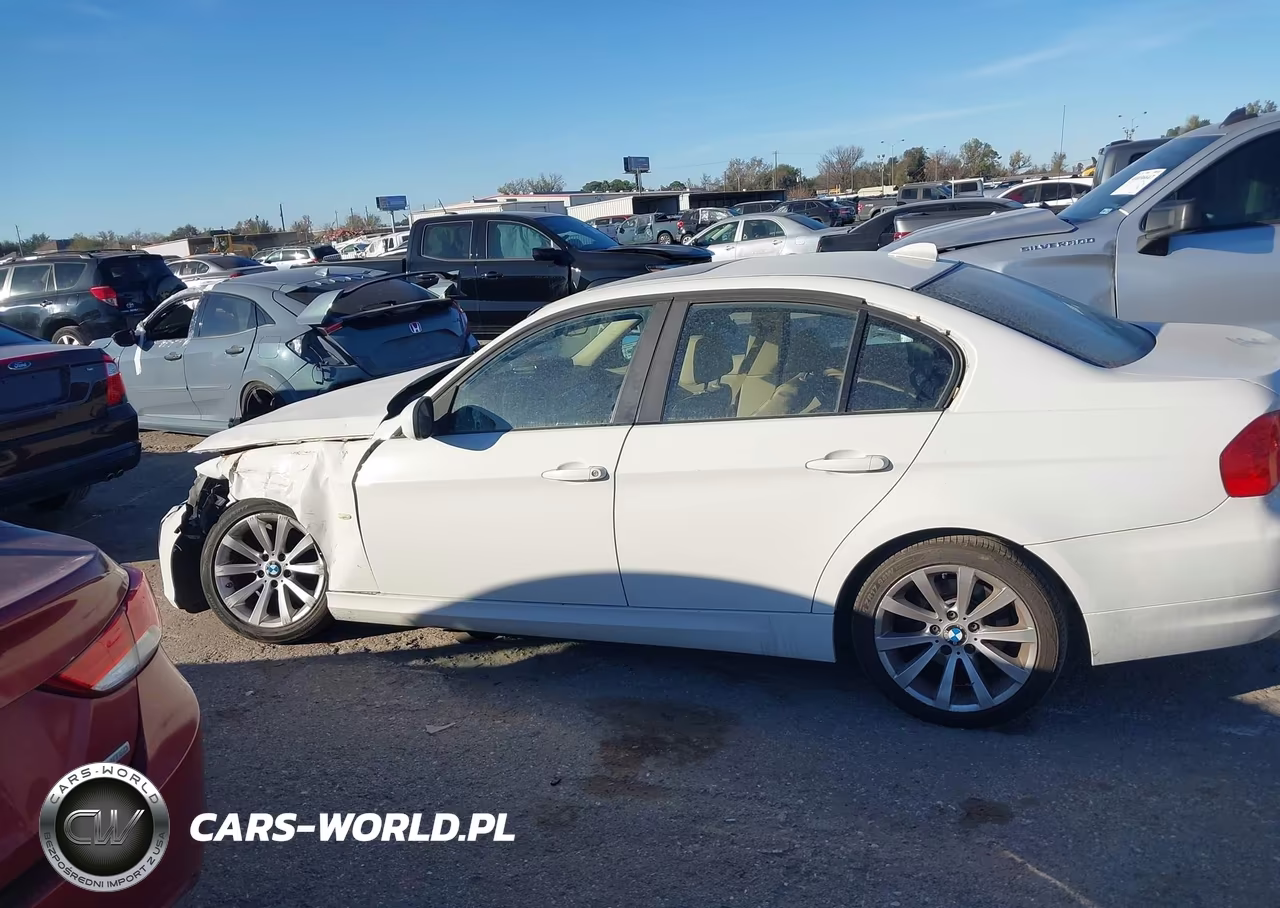 2011 BMW 328I VIN:WBAPH7C51BE675009 - 14