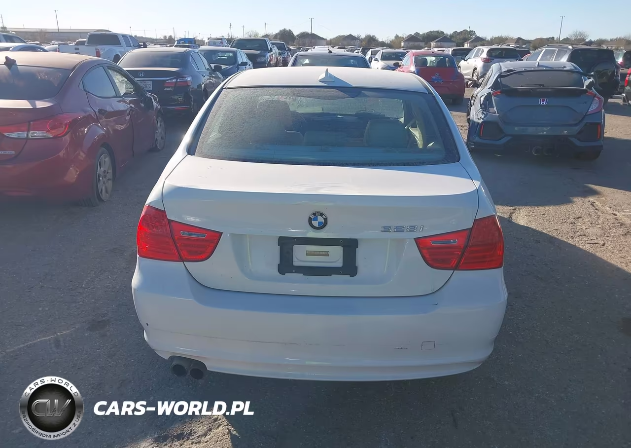 2011 BMW 328I VIN:WBAPH7C51BE675009 - 16