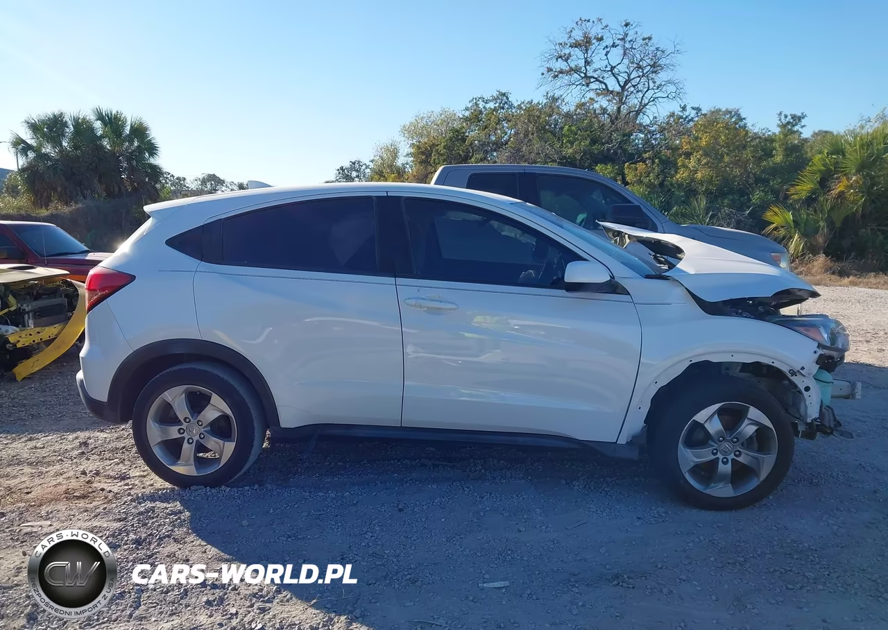 2018 Honda Hr-V Lx VIN:3CZRU5H37JM722288 - 14