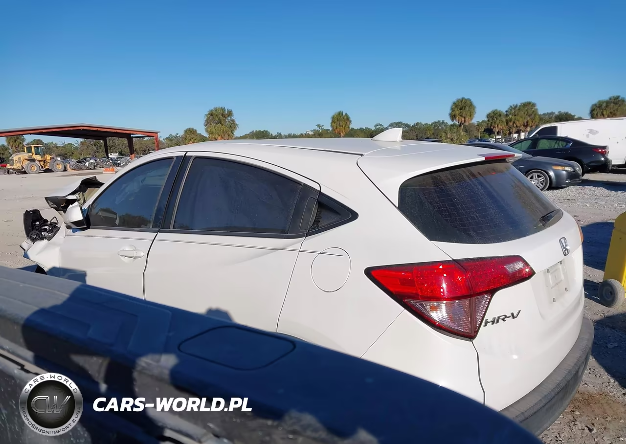 2018 Honda Hr-V Lx VIN:3CZRU5H37JM722288 - 15