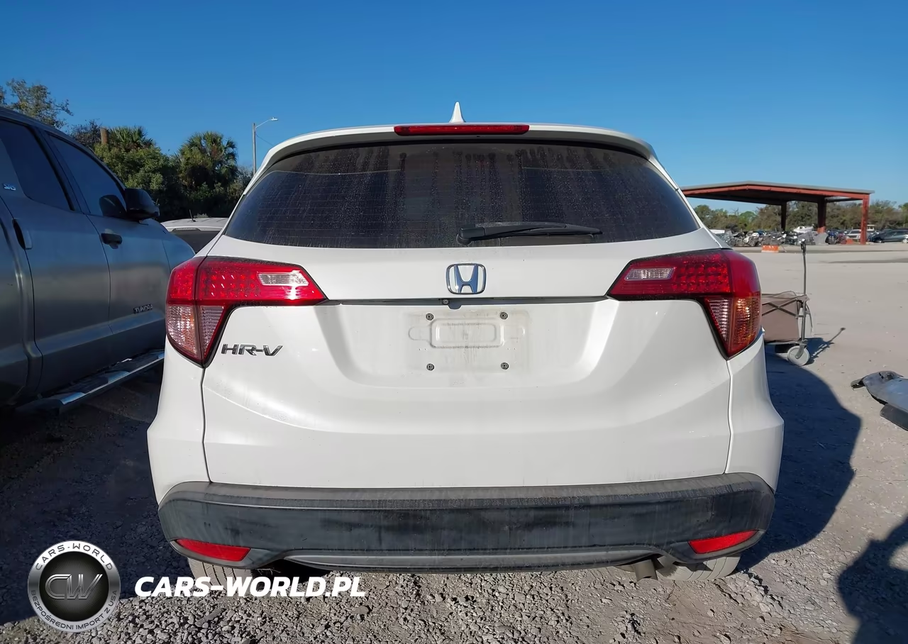 2018 Honda Hr-V Lx VIN:3CZRU5H37JM722288 - 17