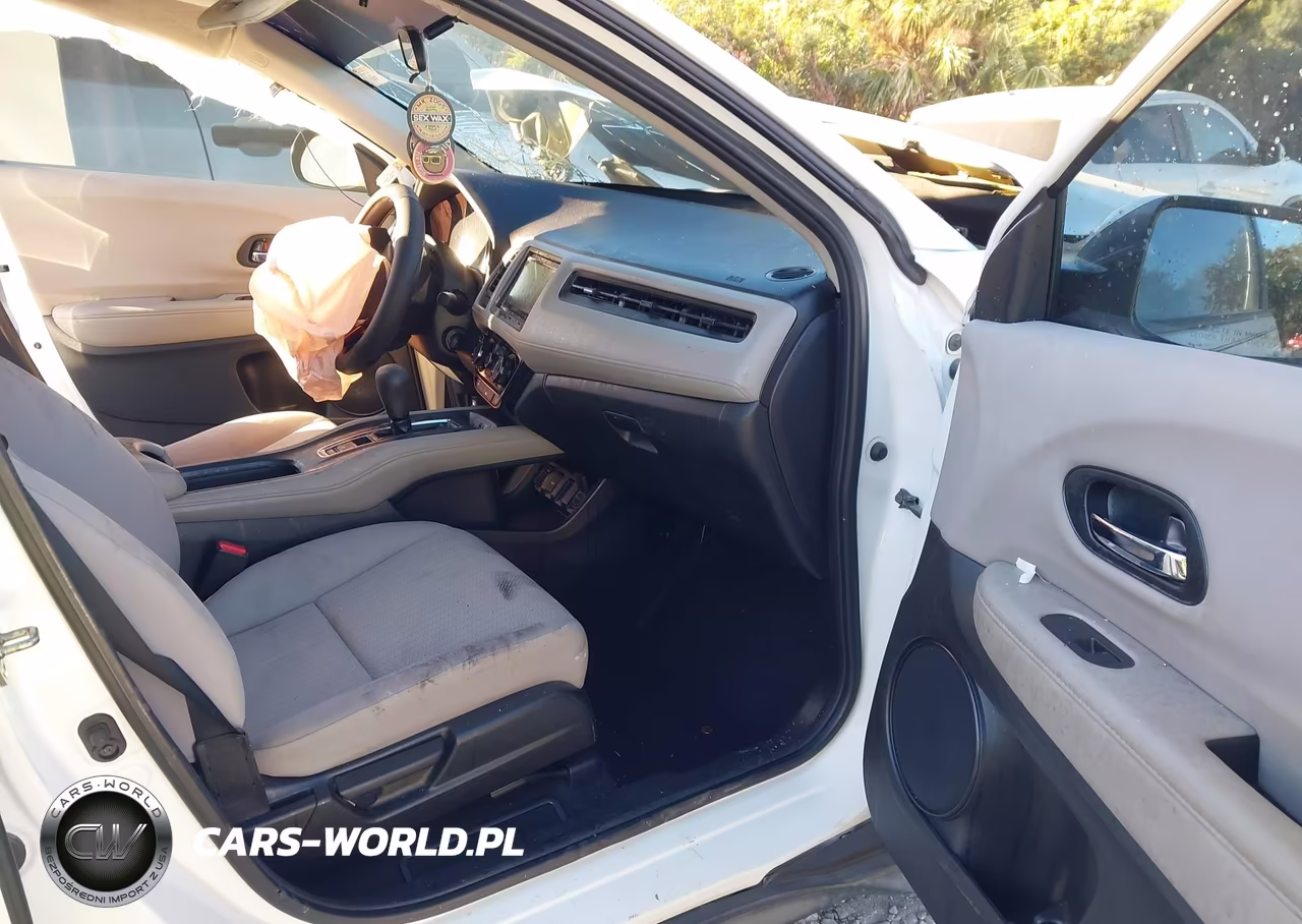 2018 Honda Hr-V Lx VIN:3CZRU5H37JM722288 - 5