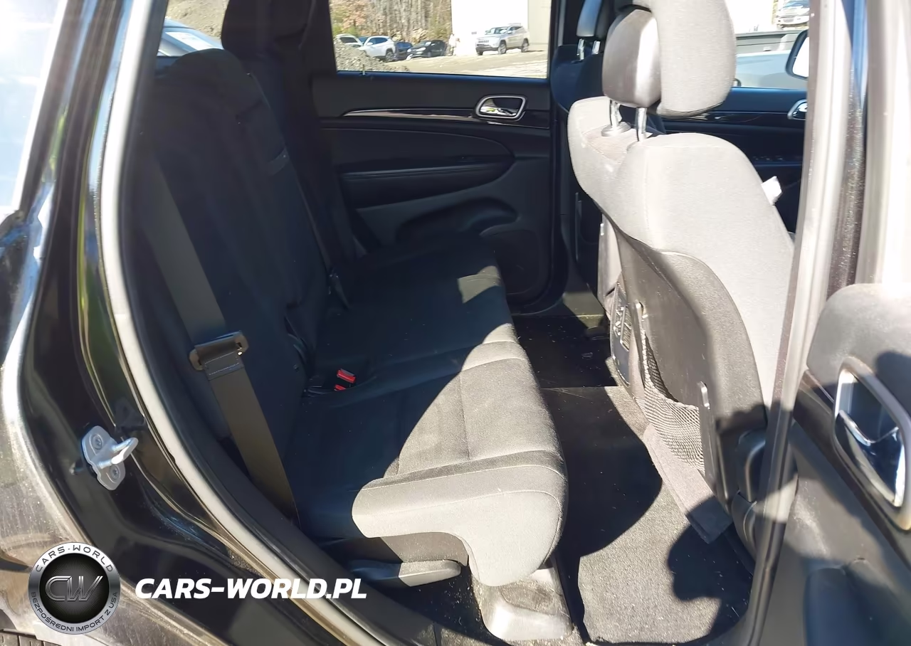 2013 Jeep Grand Cherokee Laredo VIN:1C4RJFAG2DC557564 - 8