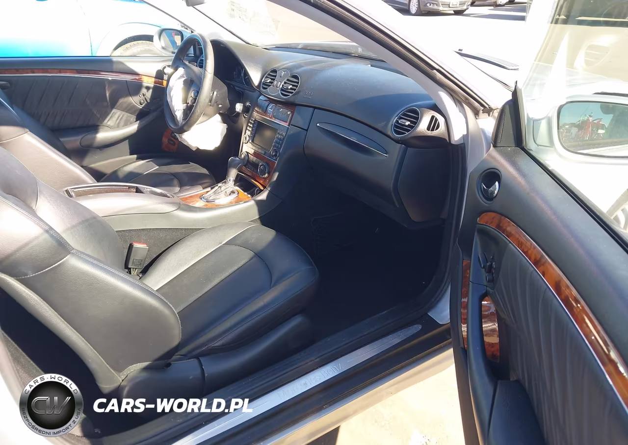 2009 Mercedes-Benz Clk 550 VIN:WDBTJ72H39F257538 - 5