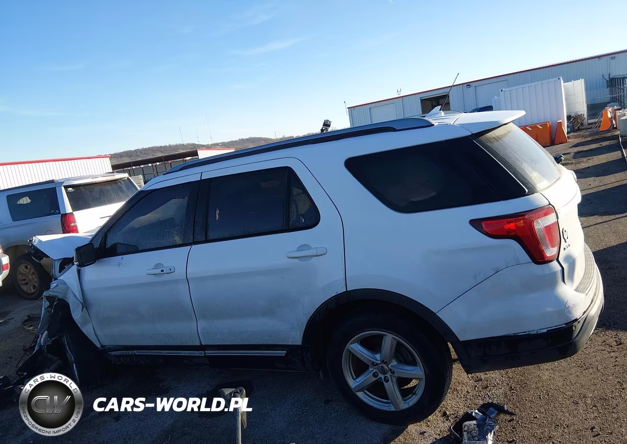 2019 Ford Explorer Xlt VIN:1FM5K7D81KGA40232 - 13