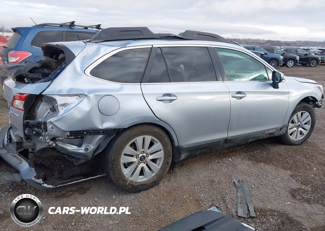 2019 Subaru Outback 2.5I Premium VIN:4S4BSAFC8K3232224 - 4