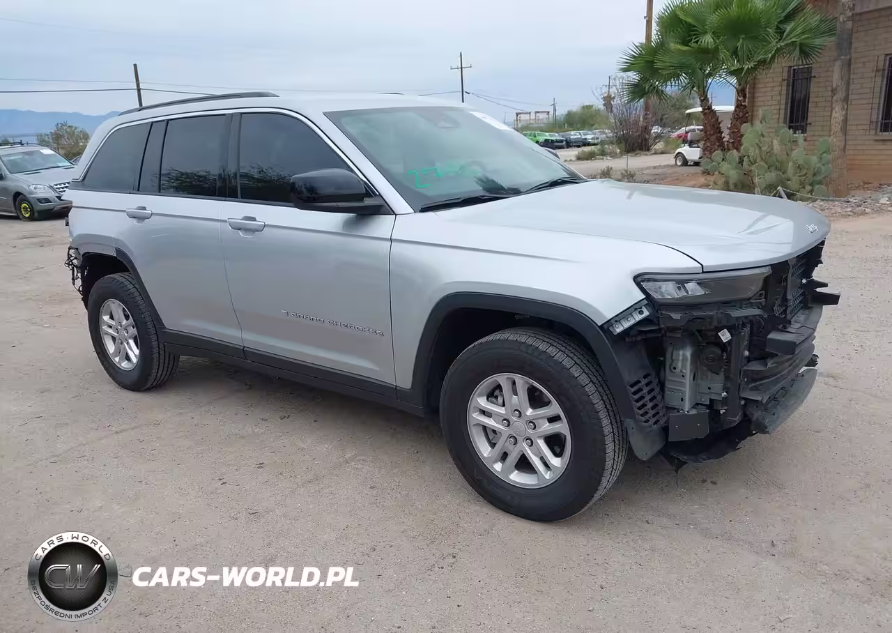 2025 Jeep Grand Cherokee Laredo 4X2