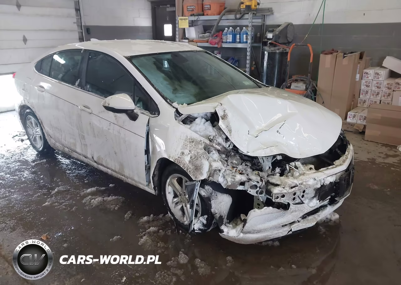 2018 Chevrolet Cruze Lt Auto – zdjęcie 1 z 16