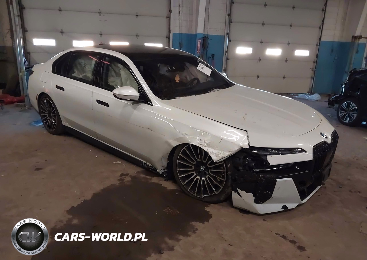 2024 BMW 750E xDrive