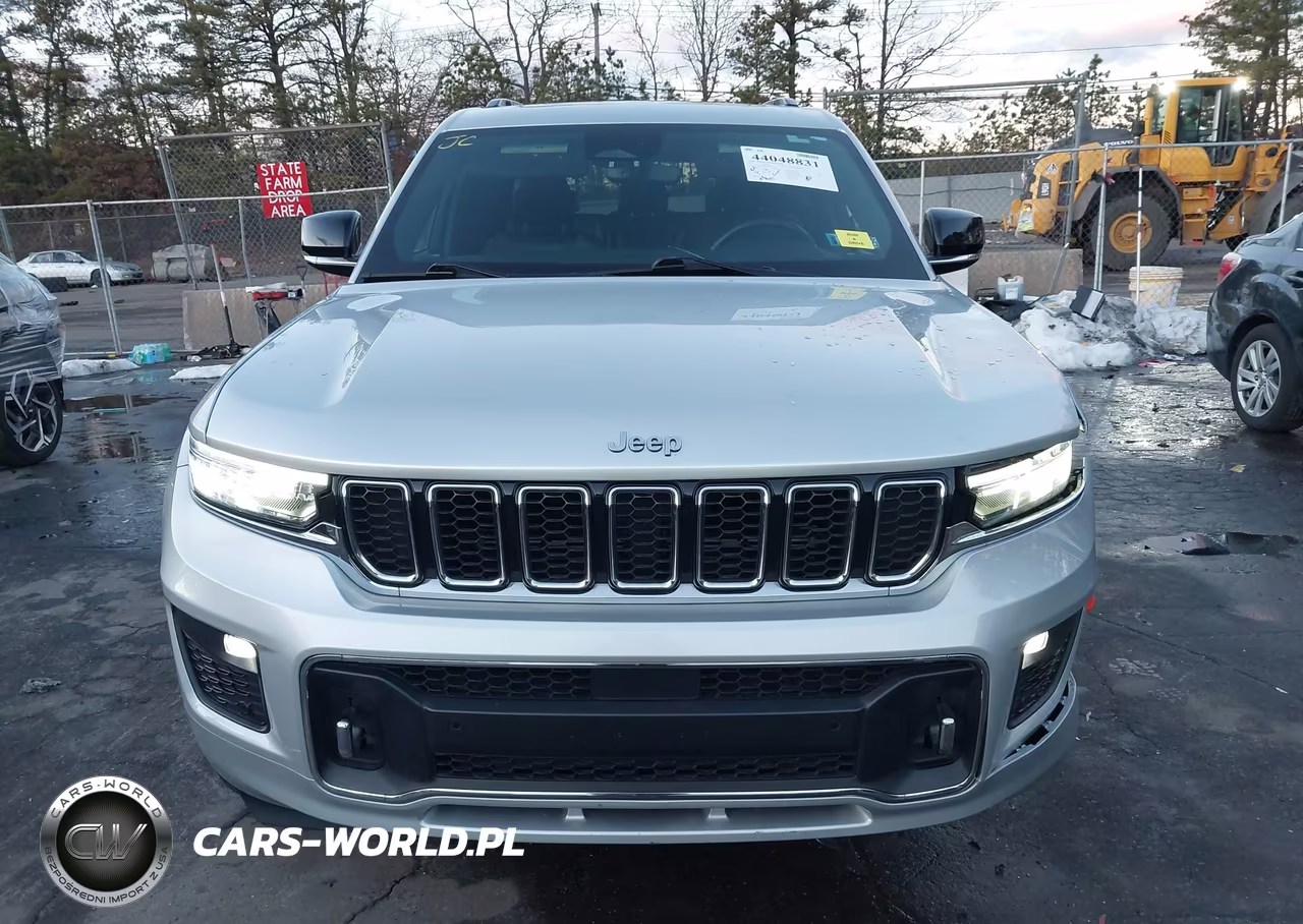 2021 Jeep Grand Cherokee L Overland 4X4 VIN:1C4RJKDG4M8147999 - 13