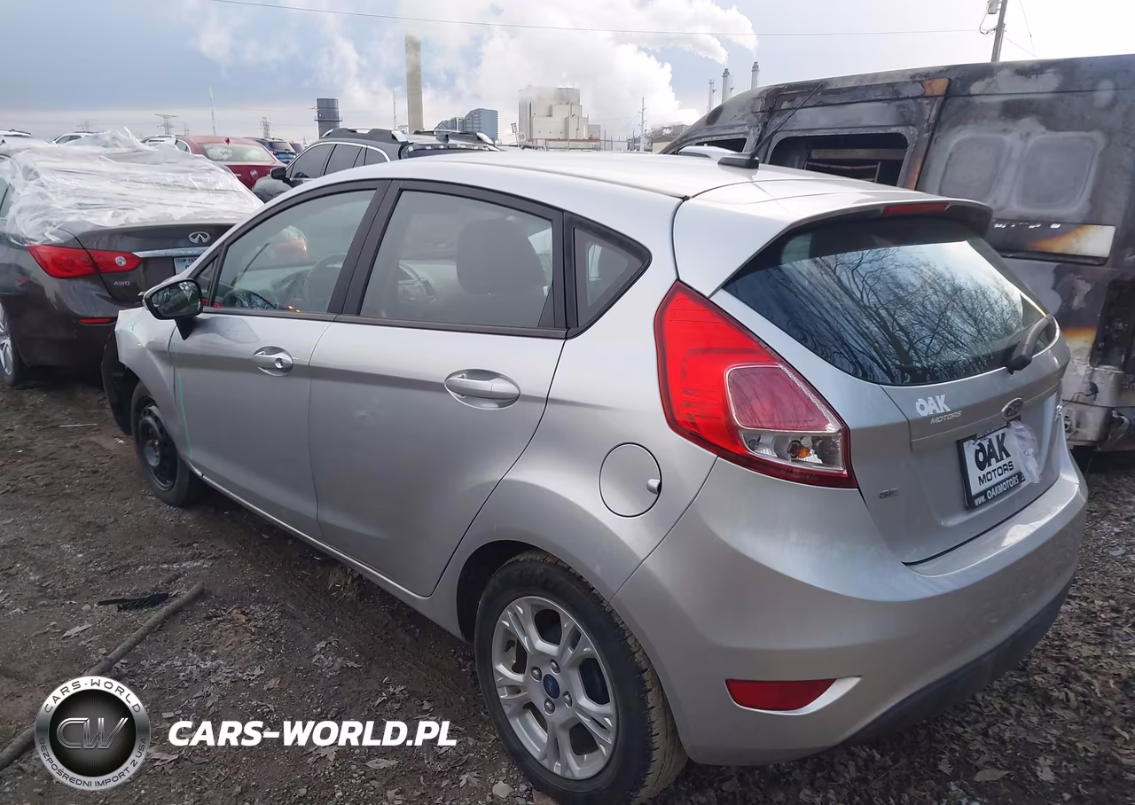 2015 Ford Fiesta Se VIN:3FADP4EJ5FM138411 - 3