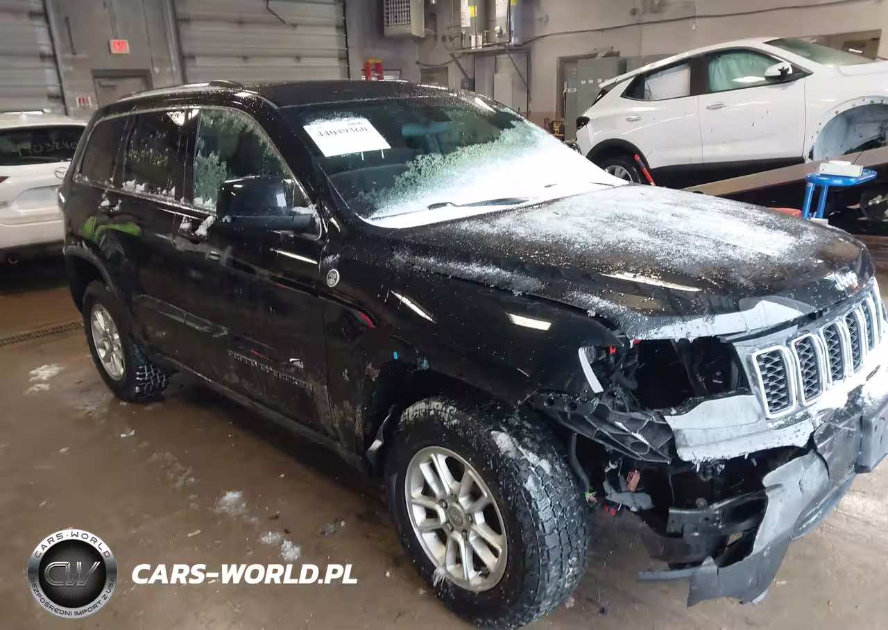 2018 Jeep Grand Cherokee Laredo E 4X4