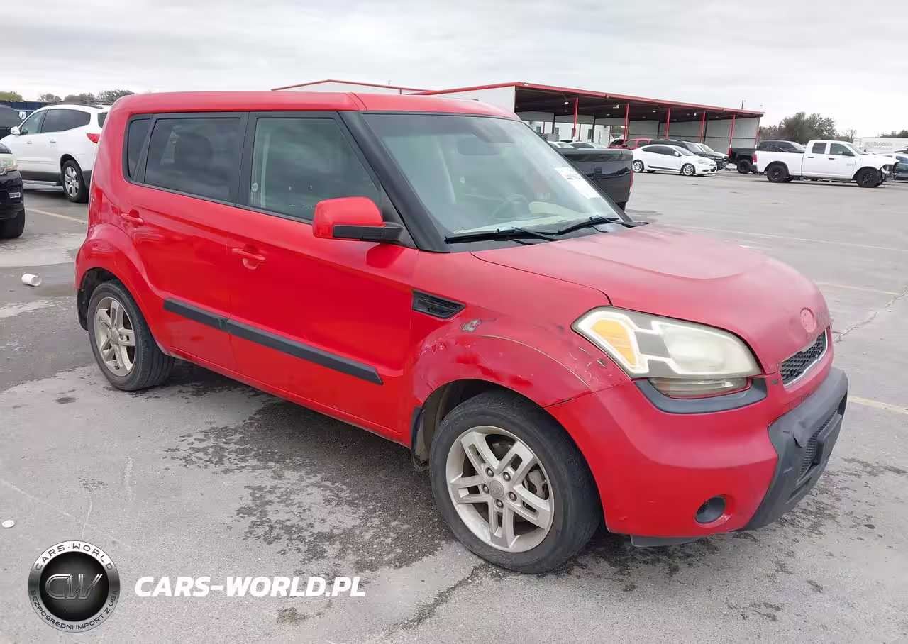 2011 Kia Soul +