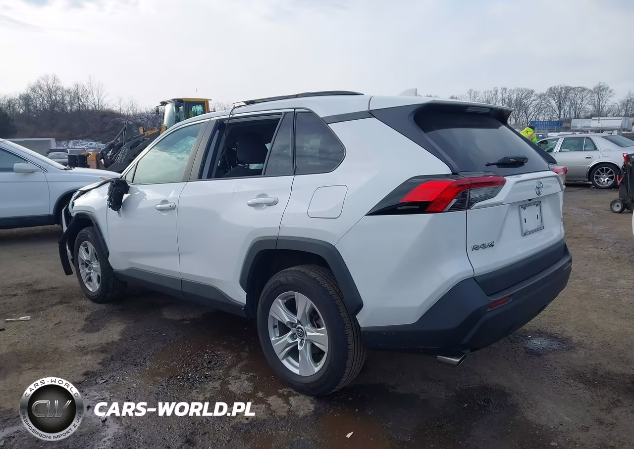 2021 Toyota Rav4 Xle VIN:2T3P1RFVXMC147075 - 3