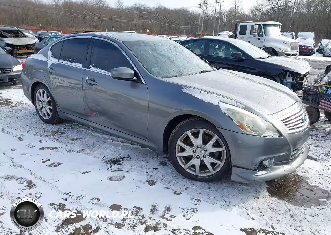 2013 Infiniti G37X