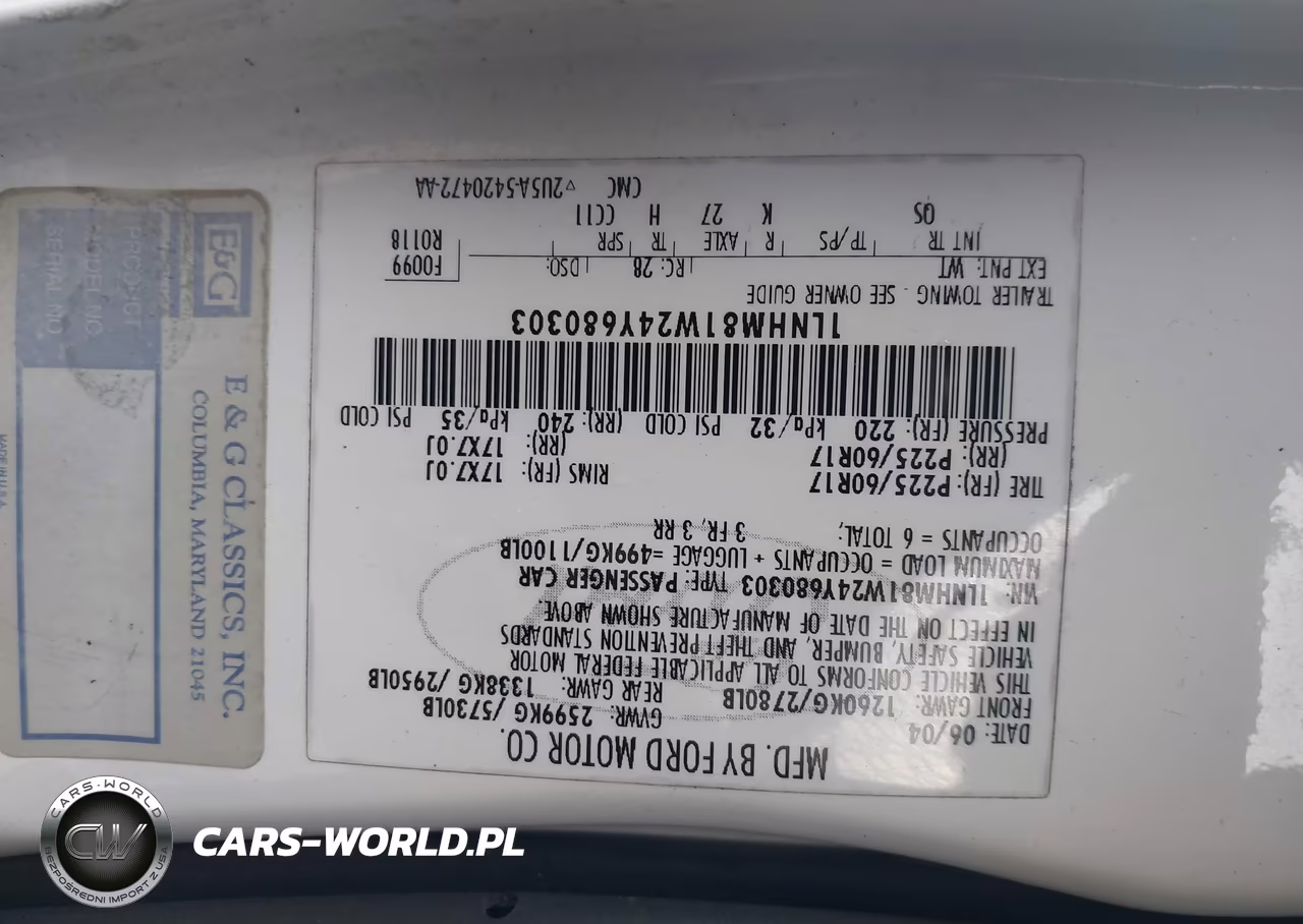 2004 Lincoln Town Car Signature VIN:1LNHM81W24Y680303 - 9