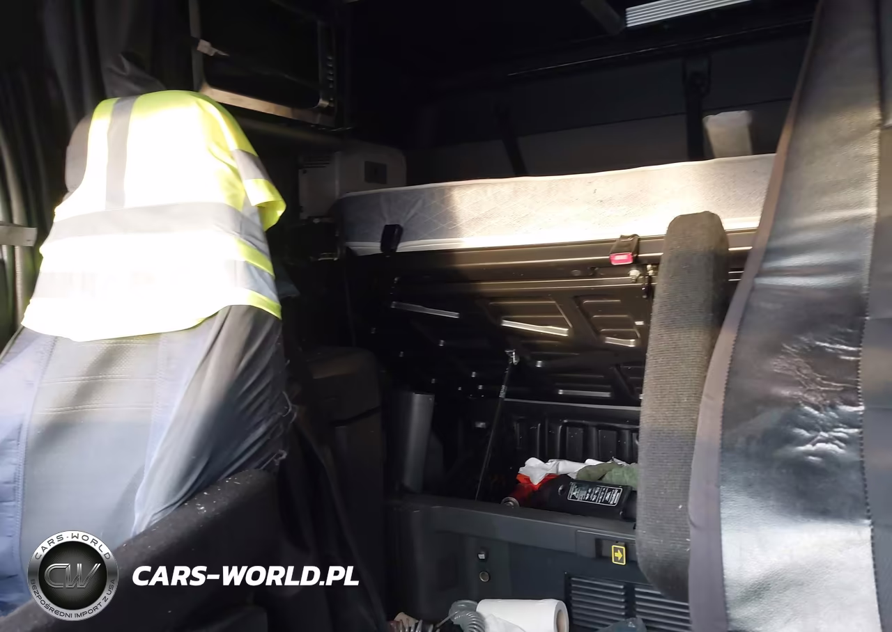 2020 Freightliner New Cascadia 126 VIN:3AKJHHDR8LSLR8367 - 7