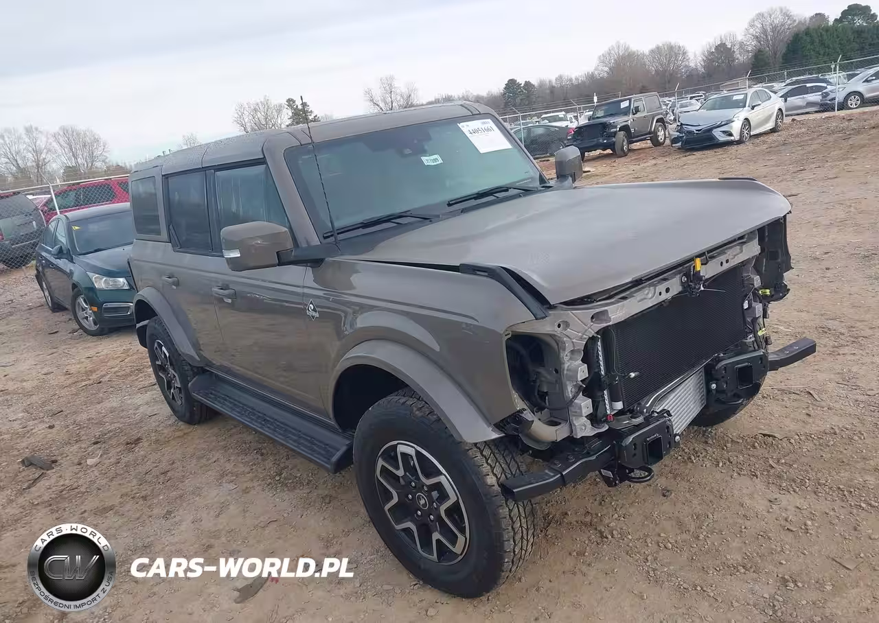 2025 Ford Bronco Outer Banks