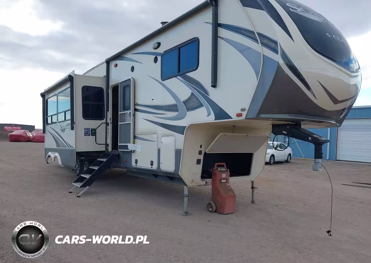 2019 Grand Design Solitude 37' Gooseneck Travel Trailer