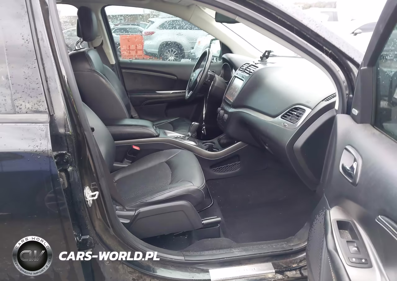 2020 Dodge Journey Crossroad VIN:3C4PDCGB3LT270973 - 5